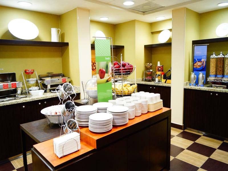 Hampton Inn Monterrey-Airport Apodaca Eksteriør bilde