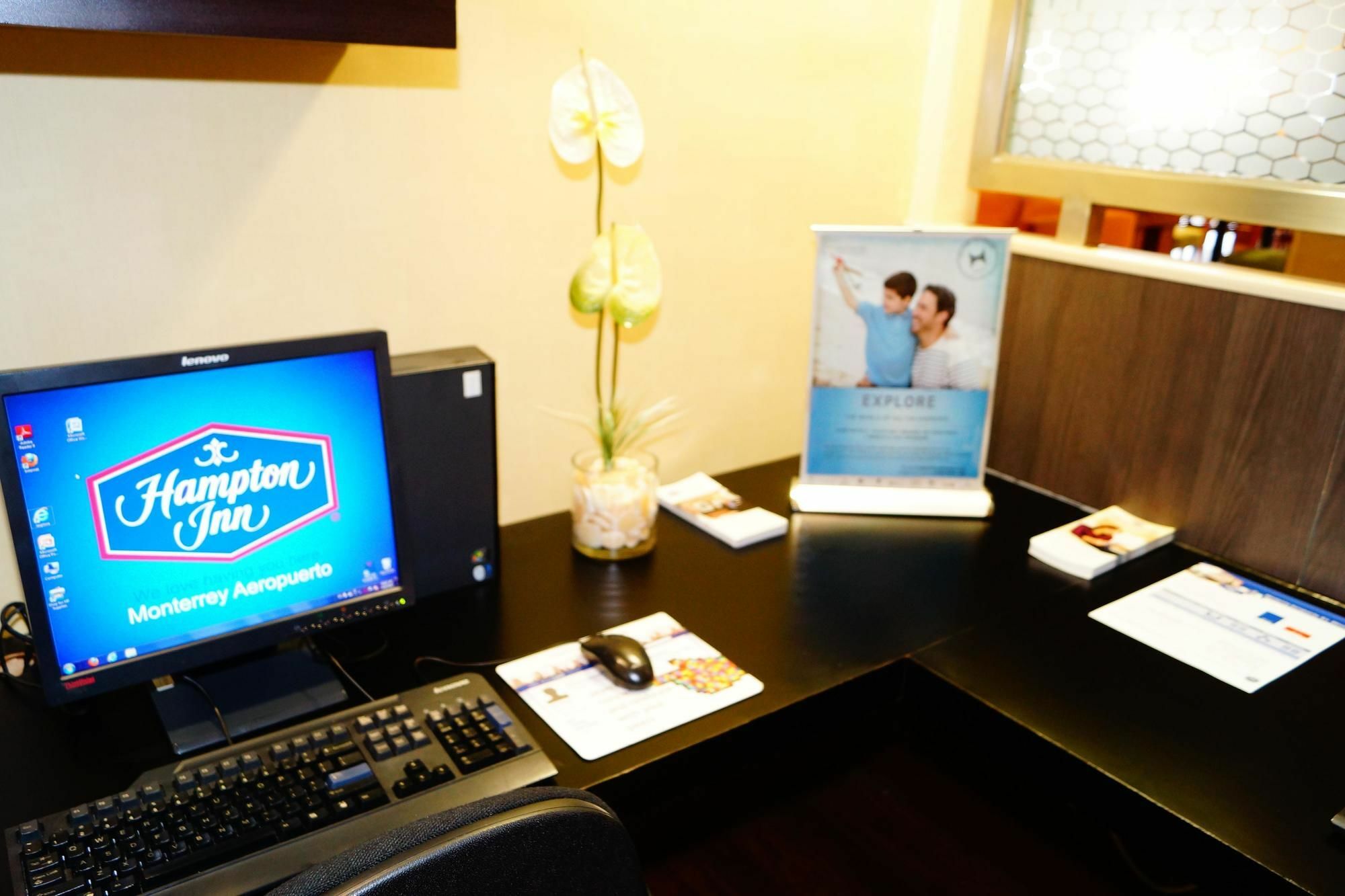 Hampton Inn Monterrey-Airport Apodaca Eksteriør bilde